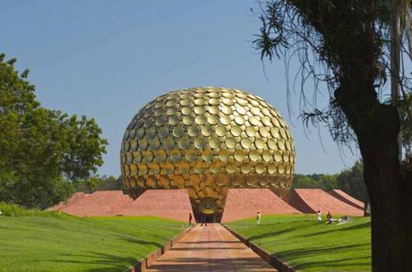 AUROVILLE. CONOCE LA CIUDAD DONDE NO EXISTE EL DINERO, LA RELIGION O LA POLITICA