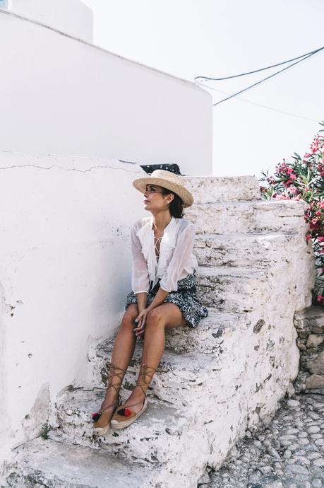 Lace_up_Blouse-Ralph_Lauren-Soludos_Espadrilles-Soludos_Escapes-Skirt-Straw_Hat-Canotier-Lack_Of_Color-Street_Style-Mykonos-Greece-Collage_Vintage-2