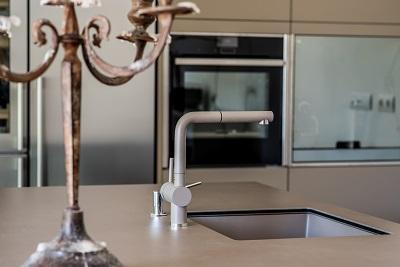 diseño-de-cocina-abierto-al-exterior