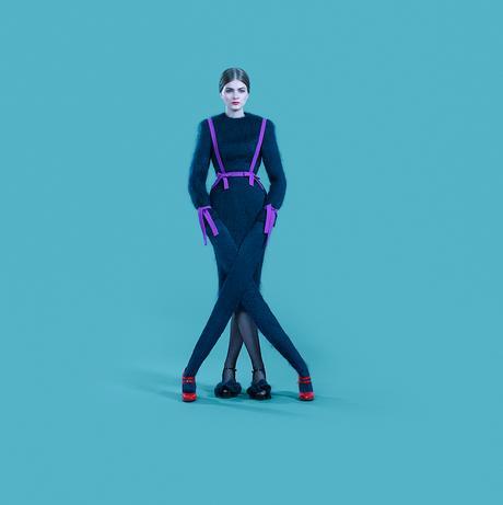 El peculiar universo de Bara Prasilova y sus fotografías de moda