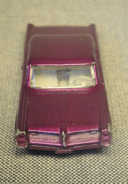 Pontiac de Matchbox y Superfast