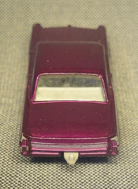 Pontiac de Matchbox y Superfast