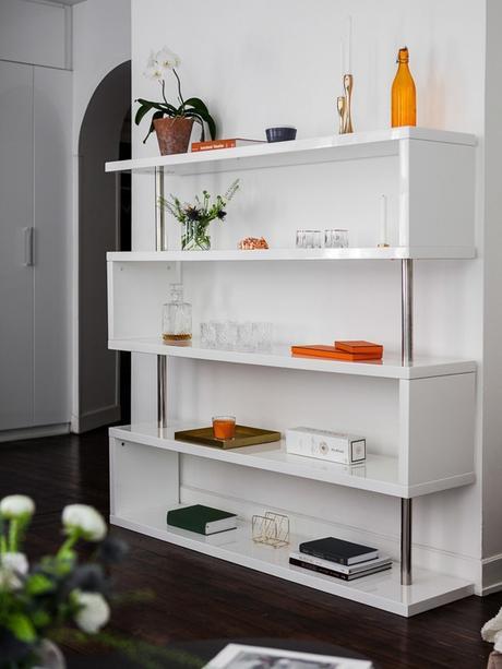 Un miniapartamento con unas gotas de naranja Un miniapartamento con unas gotas de naranja