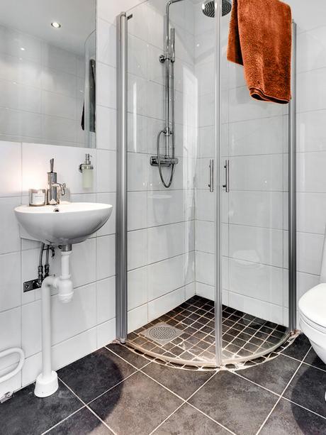 Un miniapartamento con unas gotas de naranja Un miniapartamento con unas gotas de naranja