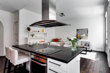 Un miniapartamento con unas gotas de naranja Un miniapartamento con unas gotas de naranja