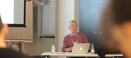 Taller de Máquinas de dibujar y movimiento. Capturando el viento Yago Torroja en la Conferencia sobre Arte Generativo, Máquinas de Dibujar y Movimiento