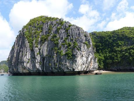 Cómo conseguir un día inolvidable en Halong Bay sin estafas