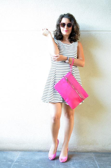 Vestido de rayas y complementos fuscia_look_mivestidoazul (7)