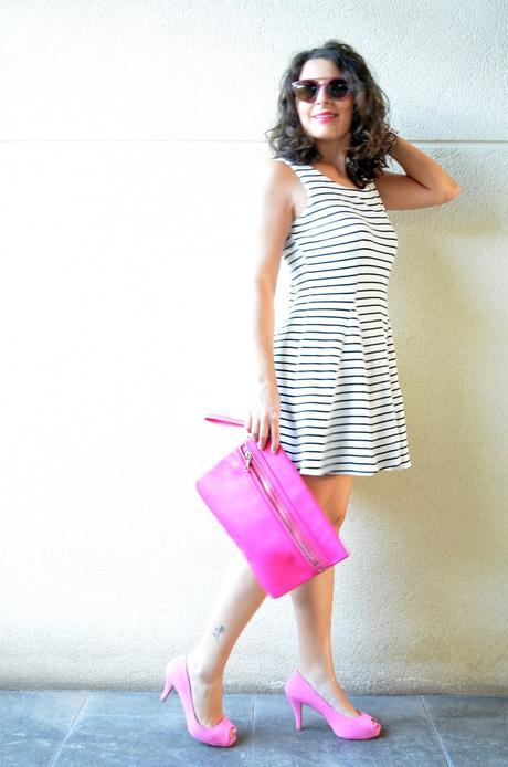 Vestido de rayas y complementos fuscia_look_mivestidoazul (4)