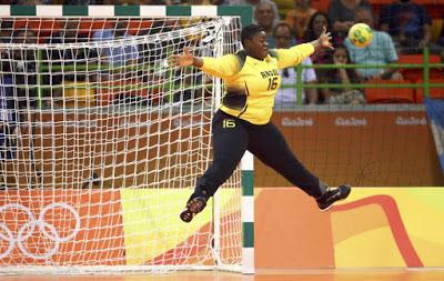 Así trata el periodismo deportivo a las mujeres.