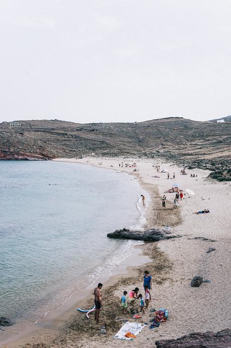 Mykonos-Collage_on_The_Road-Striped_Shirt-GRLFRND_Shorts-Straw_Hat-2