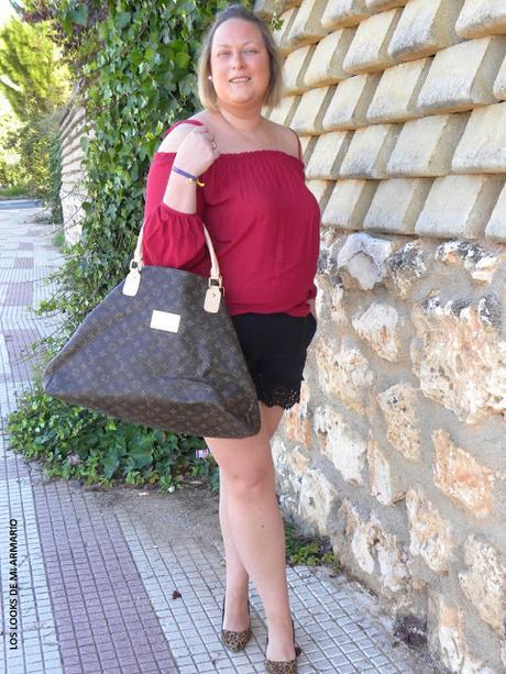 camisa-burgundy-zara-short-negro-ganchillo-h&m-talla-grande-curvy-plus-size-los-looks-de-mi-armario-blogger-madrid-curve-fashion-blogger-personal-shopper-madrid-01 http://www.loslooksdemiarmario.com/2016/08/mujer-real-talla-40-0-50.html