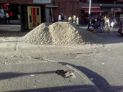 EL RECREO-INICIATIVA DE BARRIO TRICOLOR SE HIZO REALIDAD. Hoy  se inician los trabajos recuperación Bulevar Sabana Grande área Chacaito