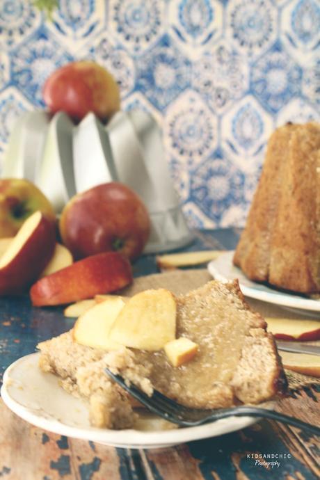 Apple Spice Bund twith Salted Caramel Sauce #BundtBakers Apple Spice Bund twith Salted Caramel Sauce #BundtBakers