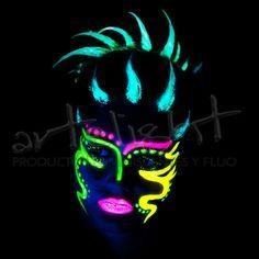 ¿Os hace una fiesta neon party con amigos? ¿Os hace una fiesta neon party con amigos?