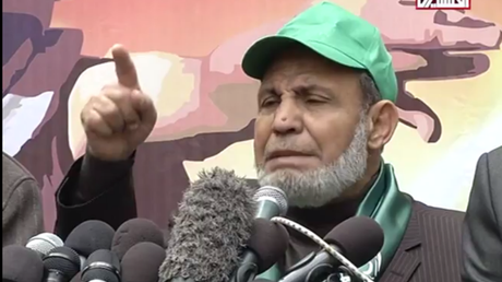 File: Mahmoud al-Zahar speaks at a Hamas rally in Gaza on December 14, 2015 (YouTube screenshot)