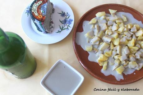 PATATAS FRITAS CON SALSA DE CABRALES