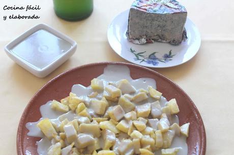 PATATAS FRITAS CON SALSA DE CABRALES