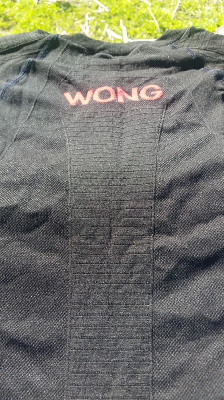 camiseta técnica monka de wong