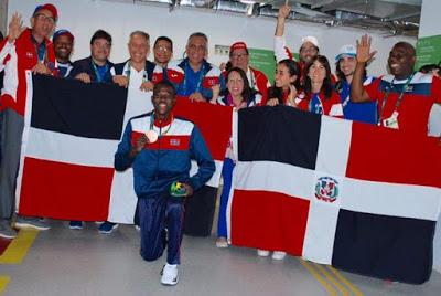 Luisito Pie, su madre y abuelo son dominicanos, aclara JCE.