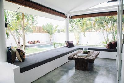 Exterior con piscina en Bali.