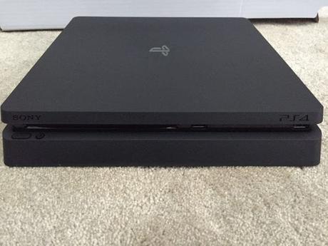 Filtradas imágenes de la PlayStation 4 Slim