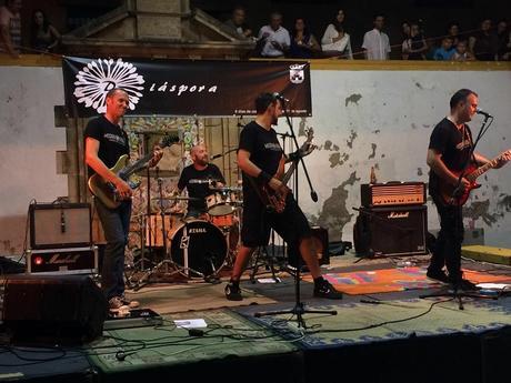 CRÓNICA PRIMERA JORNADA MUSICAL DIÁSPORA| HANDICAP, ROCK N´ROLLA Y MIRRORBALL Mirrorball