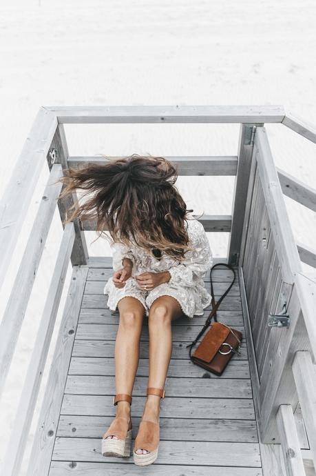 Revolve_in_The_Hamptons-Zimmermann-Embroidered_Dress-WHite_Dress-Chloe_Fay_Bag-Chloe_Wedges-Outfit-21