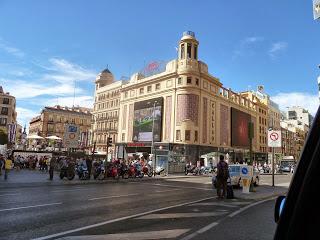 PRECIOSO PASEO POR MADRID