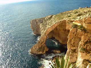 MALTA, UNA DE LAS ISLAS MAS POBLADAS