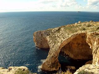 MALTA, UNA DE LAS ISLAS MAS POBLADAS