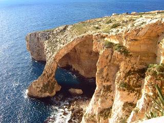 MALTA, UNA DE LAS ISLAS MAS POBLADAS