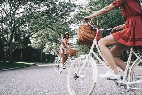 Revolve_in_The_Hamptons-Revolve_Clothing-Collage_Vintage-Free_People_Lace_Dress-Knitted_Dress-Soludos_Espadrilles-Canotier-Hat-Outfit-110