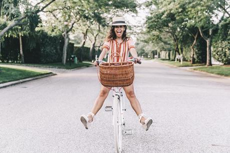 Revolve_in_The_Hamptons-Revolve_Clothing-Collage_Vintage-Free_People_Lace_Dress-Knitted_Dress-Soludos_Espadrilles-Canotier-Hat-Outfit-73