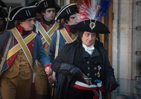 Los visitantes la lían: Vive la Révolution! Los visitantes la lían: Vive la Révolution!