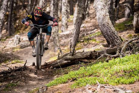 La Commencal Meta AM V4,2 2016 ahora presenta todo un nuevo cuadro. 