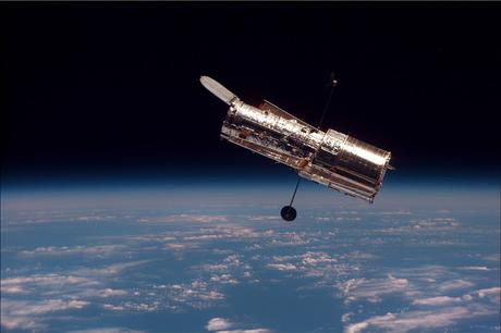 @Hubble_Live. Sigue la actividad del telescopio Hubble en tiempo real en Twitter