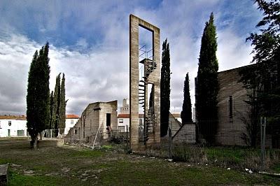 una iglesia adnamantina