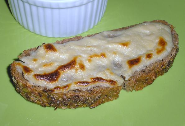 Queso azul  suave, casero y vegano  (Receta de Mad Doctor )