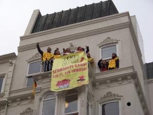 Ocupan Instituto Cervantes de Estambul en solidaridad con los trabajadores de Tekel