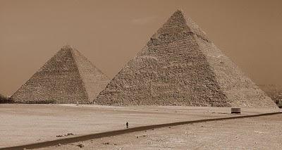Asimov, texto 1: Su Historia sobre la Gran Pirámide de Keops (Jufu)