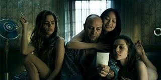 Carne de Neón, critica: el tema español de siempre