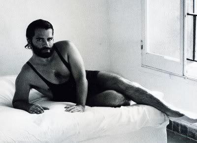 A BIG FASHION ENIGMA // UN GRAN ENIGMA DE LA MODA A BIG FASHION ENIGMA // UN GRAN ENIGMA DE LA MODA