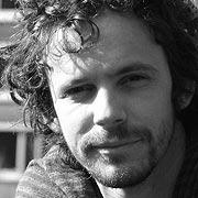 ENTREsombras Y EL CIRCO AMBULANTE de Roberto Aliaga