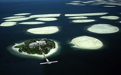 Las islas artificiales de Dubai, el mayor símbolo del derroche capitalista, se hunden en el mar