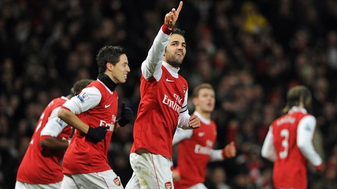 Arsenal goleó al Ipswich y esta en la final de la Carling Cup