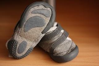 Light baby shoe y un arrullo precioso