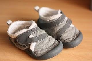 Light baby shoe y un arrullo precioso