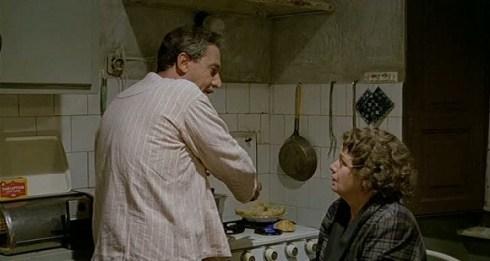 Un borghese piccolo piccolo