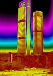 Ejemplo de termografía de una edificación - Foto: IMPIC Termografía Infrarroja info@cursos-termografia.com